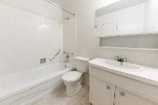 1 bedroom apartment-Sublet water and hydro included - Photo 4