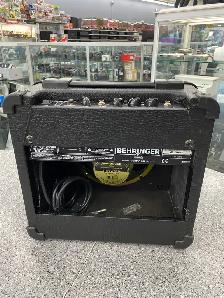 Behringer AC108 Vintager 15 Watt Vacuum Tube Amplifier - Photo 2