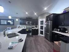 3 Bed 2 Bath Unit in Blackfalds, AB - Photo 2