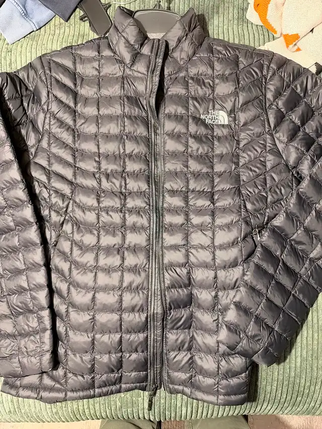 North Face ThermoBall Trekker Jacket Mens Large New