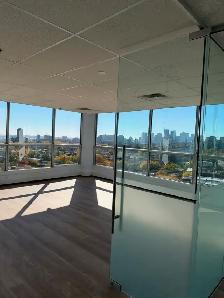 2,500 sq. ft. Glass Suite - 2120 Sherbrooke est - bureau à louer
