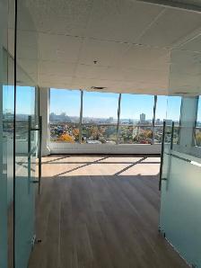 2,500 sq. ft. Glass Suite - 2120 Sherbrooke est - bureau à louer - Photo 9