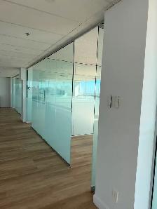 2,500 sq. ft. Glass Suite - 2120 Sherbrooke est - bureau à louer - Photo 13