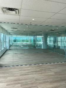 2,500 sq. ft. Glass Suite - 2120 Sherbrooke est - bureau à louer - Photo 24