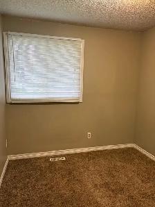 2 Bedroom Rundle Apartment For Sale - Photo 10