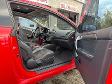 2011 Kia Forte Koup 2dr • Leather Sunroof Bluetooth CLEAN CARFAX - Photo 11