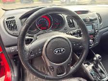 2011 Kia Forte Koup 2dr • Leather Sunroof Bluetooth CLEAN CARFAX - Photo 13