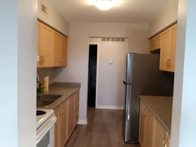 McLeod Road, large 2 bedroom apartment $1760