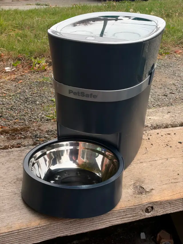 PetSafe Smart Feed Wi-Fi Automatic Pet Feeder - Like New