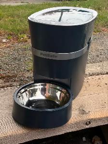 PetSafe Smart Feed Wi-Fi Automatic Pet Feeder - Like New
