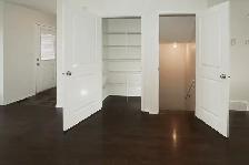 SPACIOUS 3 Bedroom Townhouse In Lorette! - Photo 9