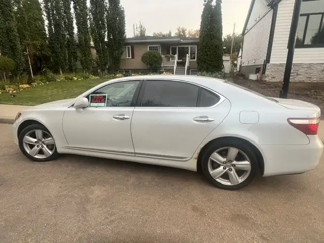 Lexus LS460L