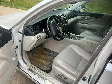 Lexus LS460L - Photo 2