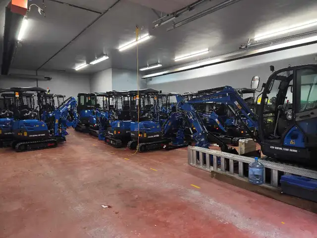 FALL SALE RIPPA 1 TON TO 3.5 TON MINI EXCAVATORS