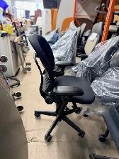 Steelcase Leap V1  black color $299.99 / in excellent condition - Photo 2