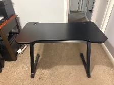 Free delivery used Black gaming desk
