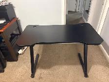 Free delivery used Black gaming desk - Photo 3