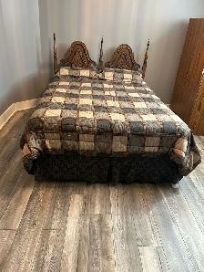 queen bed last chance - Photo 3