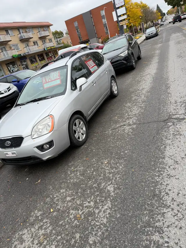 KIA RONDO 2009