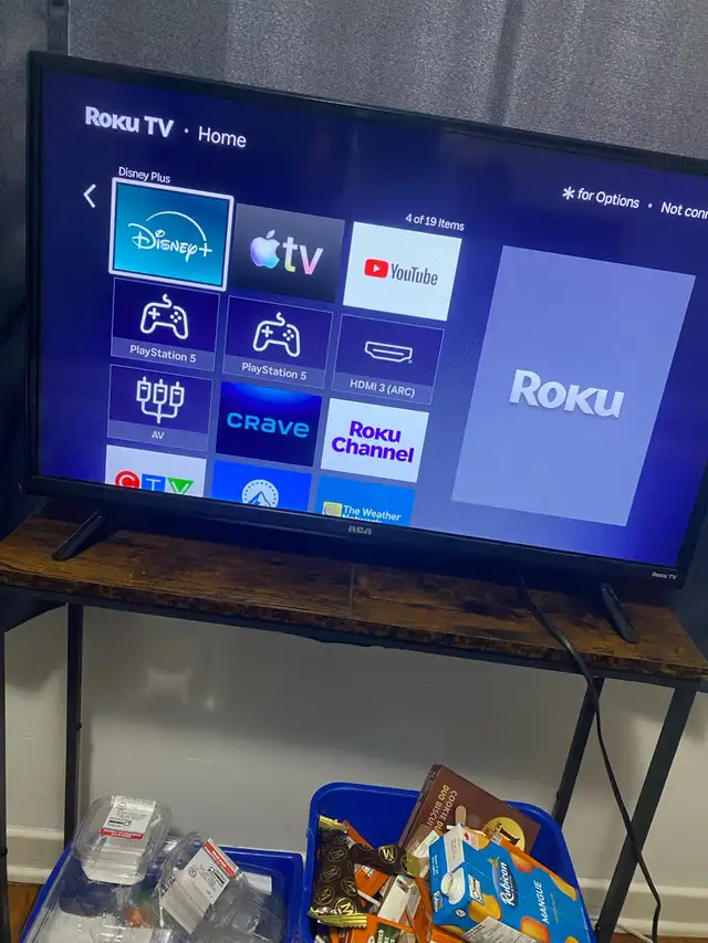 "32" Roku Smart TV