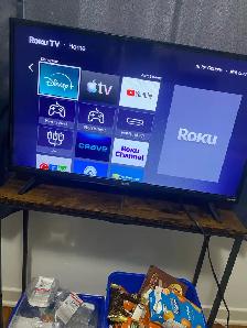 "32" Roku Smart TV