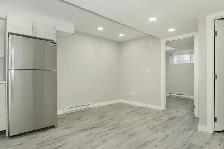STUNNING 2 Bedroom Townhouse! Basement Unit! - Photo 5