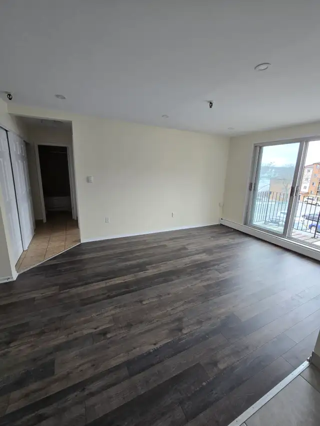 Waterfront 1BR w/ Reno Kitchen - 223 Windmill Unit 430 (Dec 1)