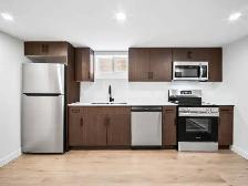 Newly Renovated 2 Bedroom Apartment! Move In Ready! - Photo 2