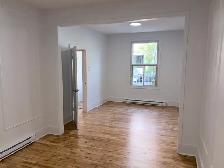 4½  RÉNOVÉ, COEUR DU PLATEAU, ELECTRO INCLUS - Photo 5