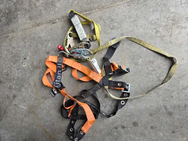 Titan II Safety Harness