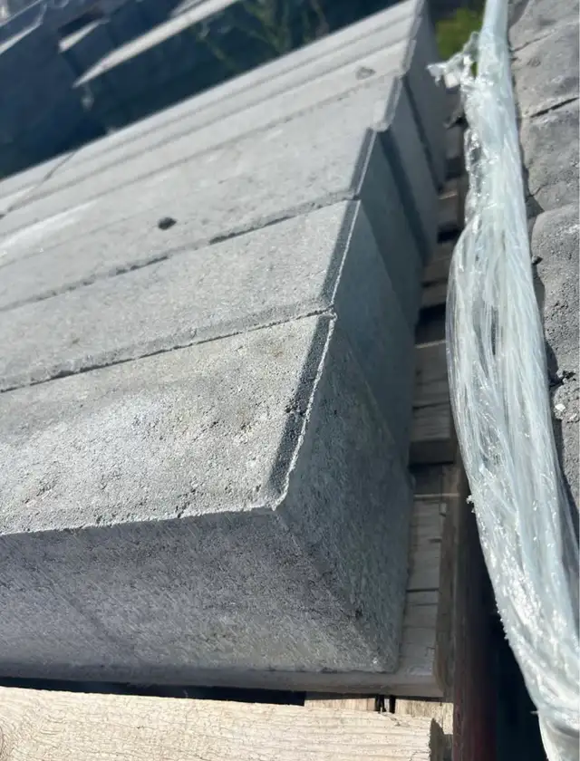Melville Curb - Grey