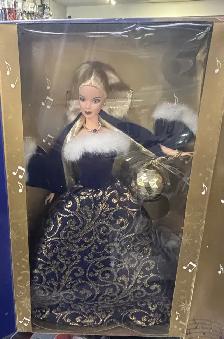 Various Holiday Theme Barbies - Photo 3