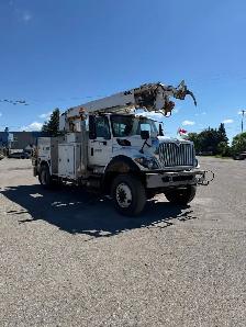 2015 International 7400 Altec DL45B-BR Digger Derrick - Photo 4