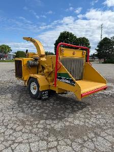 2013 Vermeer BC1000XL Chipper - Photo 2