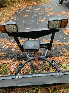 DK2 - AVAL8219 ELT universal truck mount plow/ wireless remot - Photo 4