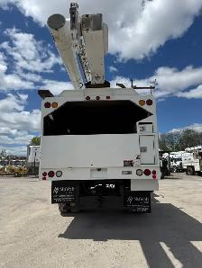 2015 Freightliner M2-106 Altec LR756 Bucket Truck - Photo 4