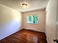 Spacious Upper 3 Bedroom, 2 Bathroom suite in Broomhill, Sooke - Photo 5