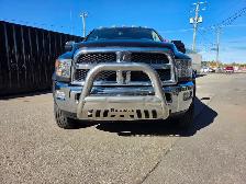2016 Ram 5500 ST / 6X6 / FLAT BED / CREW CAB / DIESEL 6.7L CUMMI - Photo 14