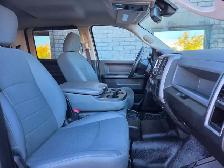 2016 Ram 5500 ST / 6X6 / FLAT BED / CREW CAB / DIESEL 6.7L CUMMI - Photo 21