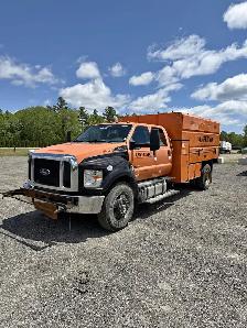 2016 Ford F750 Chip Dump Truck