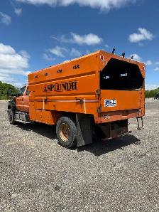 2016 Ford F750 Chip Dump Truck - Photo 4