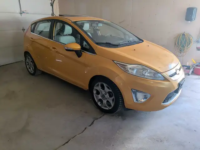 2013 Ford fiesta titanium Edition