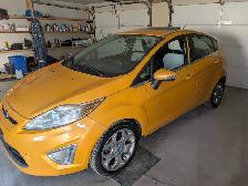 2013 Ford fiesta titanium Edition - Photo 2