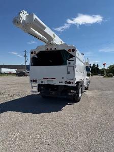 2018 International 4300 Altec LR7-60E70 Forestry Truck - Photo 3
