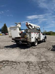 2016 Ford F550 Versalift VST47I Bucket Truck - Photo 3