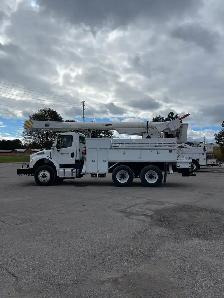 2015 Freightliner M2 106 Altec AM855 Bucket Truck - Photo 6