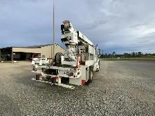 2017 Freightliner Altec DM47 Dual Stand Up Controls Digger - Photo 5