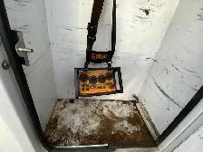2017 Freightliner Altec DM47 Dual Stand Up Controls Digger - Photo 7