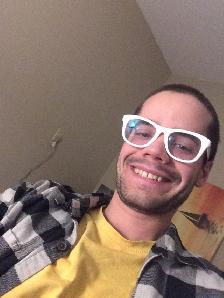 Healthy, Sober and Bright young man looking for work! - Photo 3