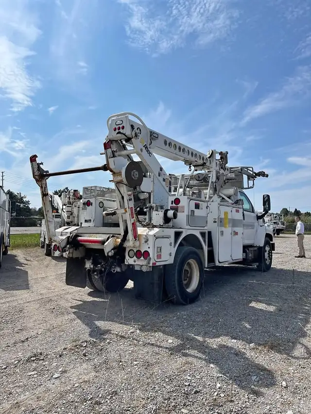 2009 GMC C8500 Altec AT40C Cable Puller